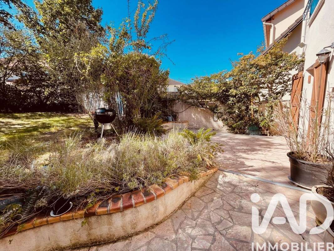 Photo 3 - Maison à SAINTE-GENEVIEVE-DES-BOIS