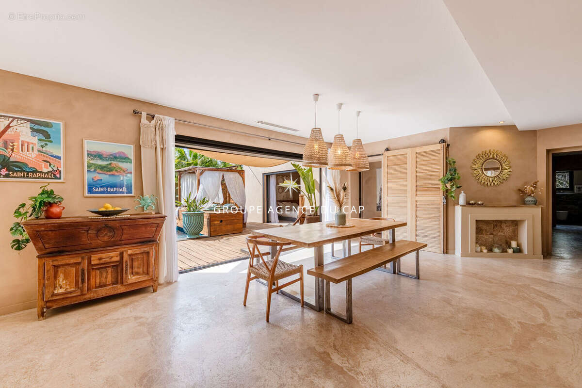 Maison à FREJUS