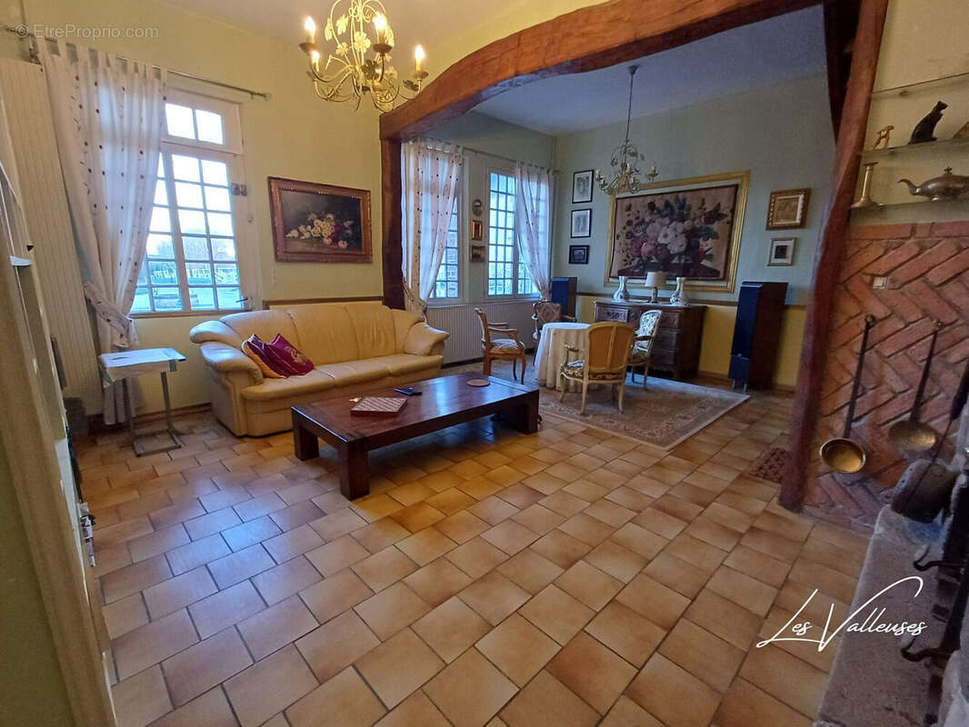 Maison à LINTOT-LES-BOIS