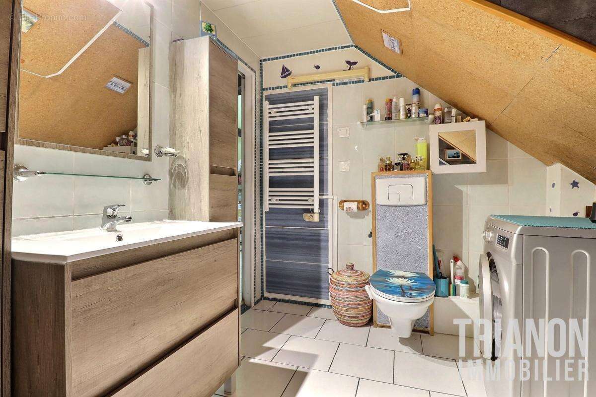 Appartement à VAUX-SUR-SEINE