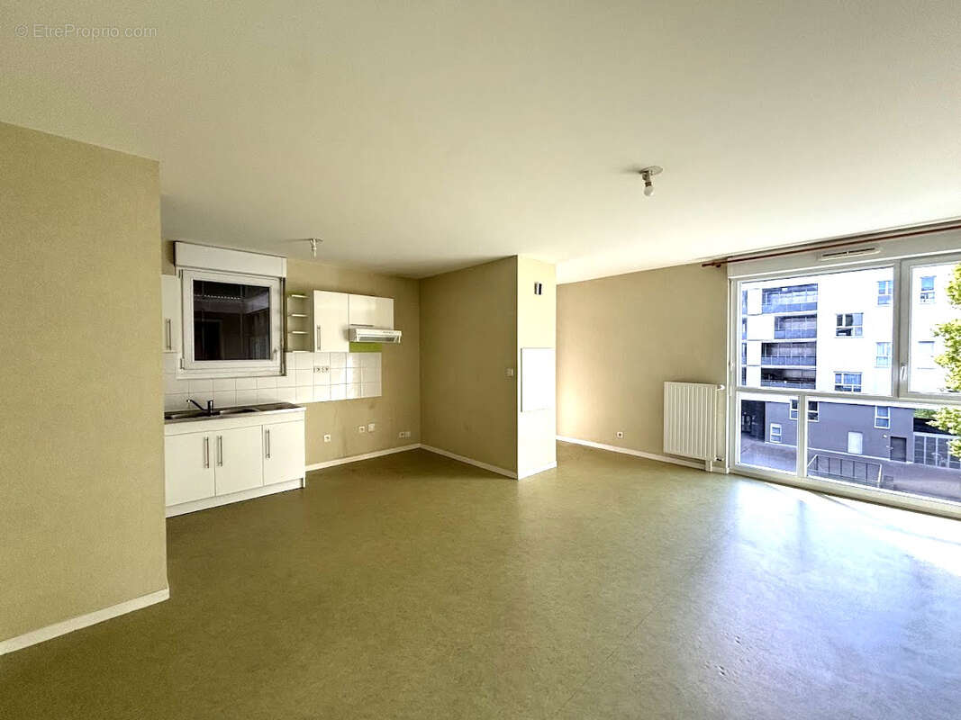 Appartement Rennes 3 pièce(s) 64.82 m2 - photo 2