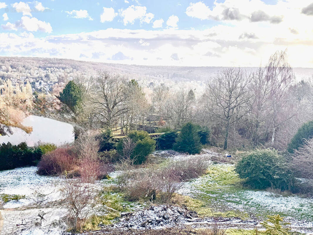 Terrain à MAREIL-MARLY