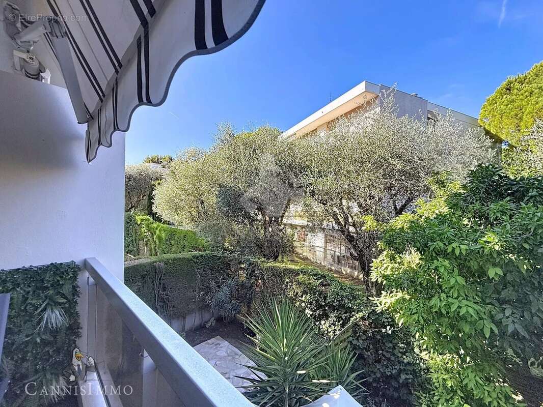 Appartement à LE CANNET