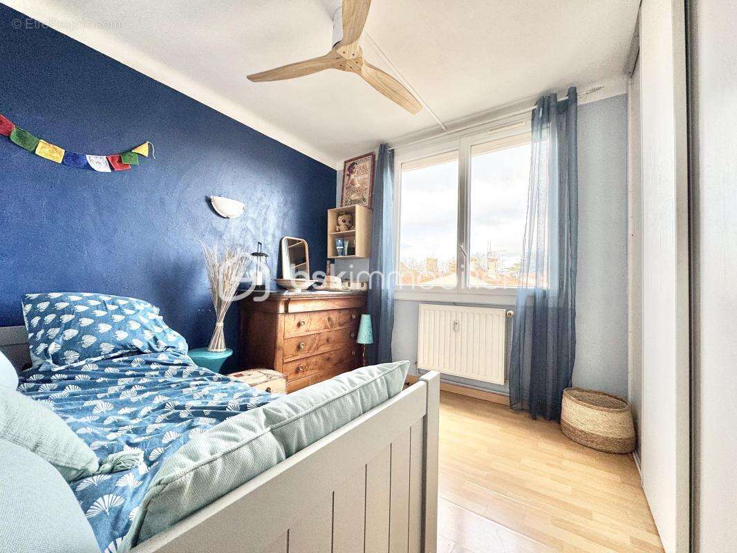 Appartement T3 de 70M2 avec cave et place de parking - photo 8