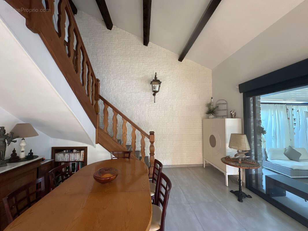 Maison à SAINT-LAURENT-D&#039;AIGOUZE