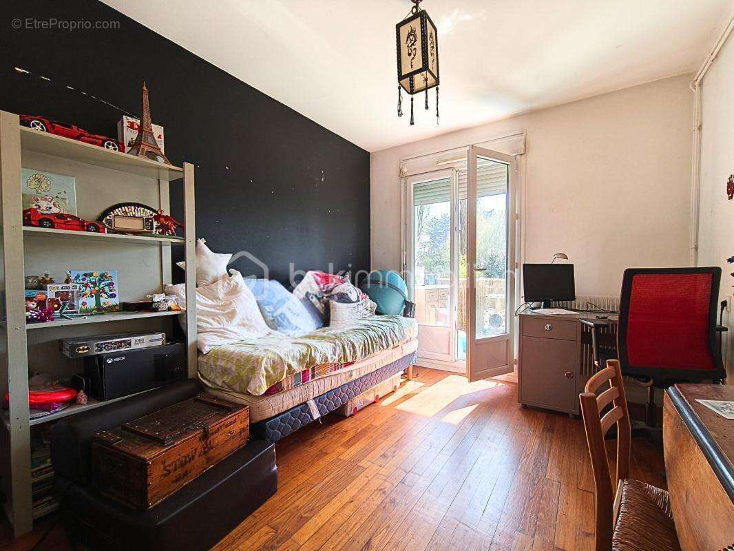 Appartement à NEUVILLE-SUR-SAONE