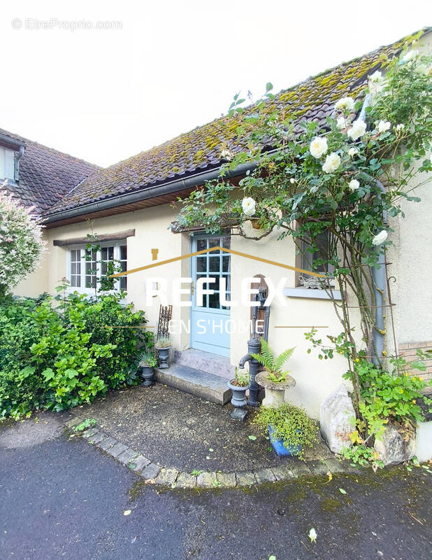 Maison à MERICOURT-L'ABBE