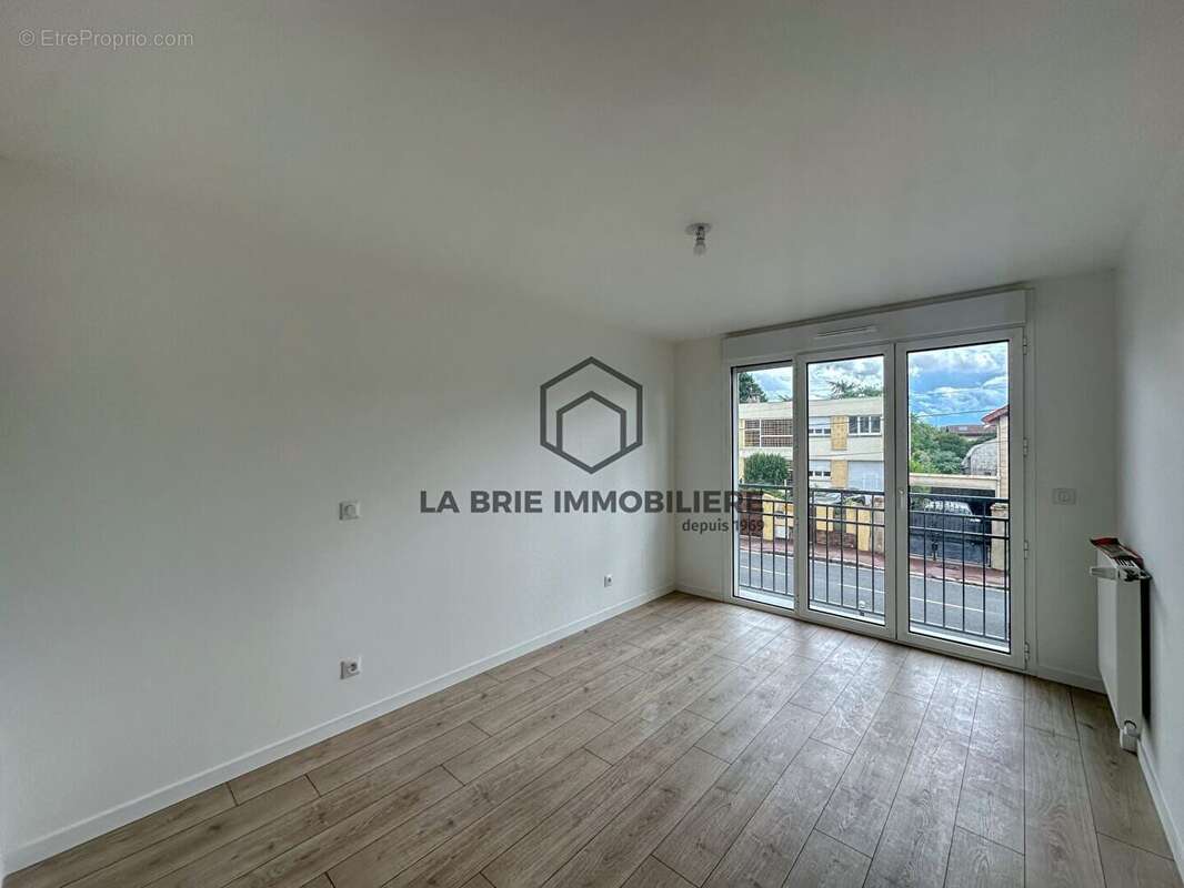 Appartement 43 m² à Villiers-Sur-Marne  - photo 2