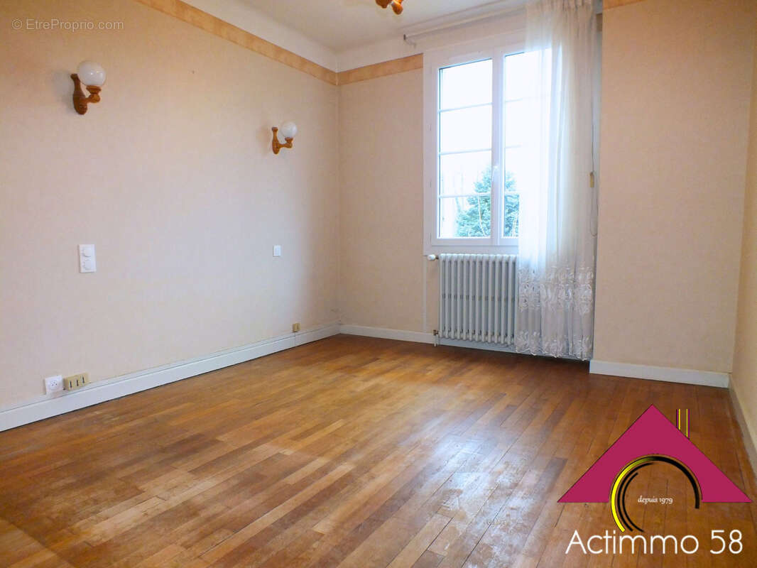 Maison à JOUET-SUR-L&#039;AUBOIS