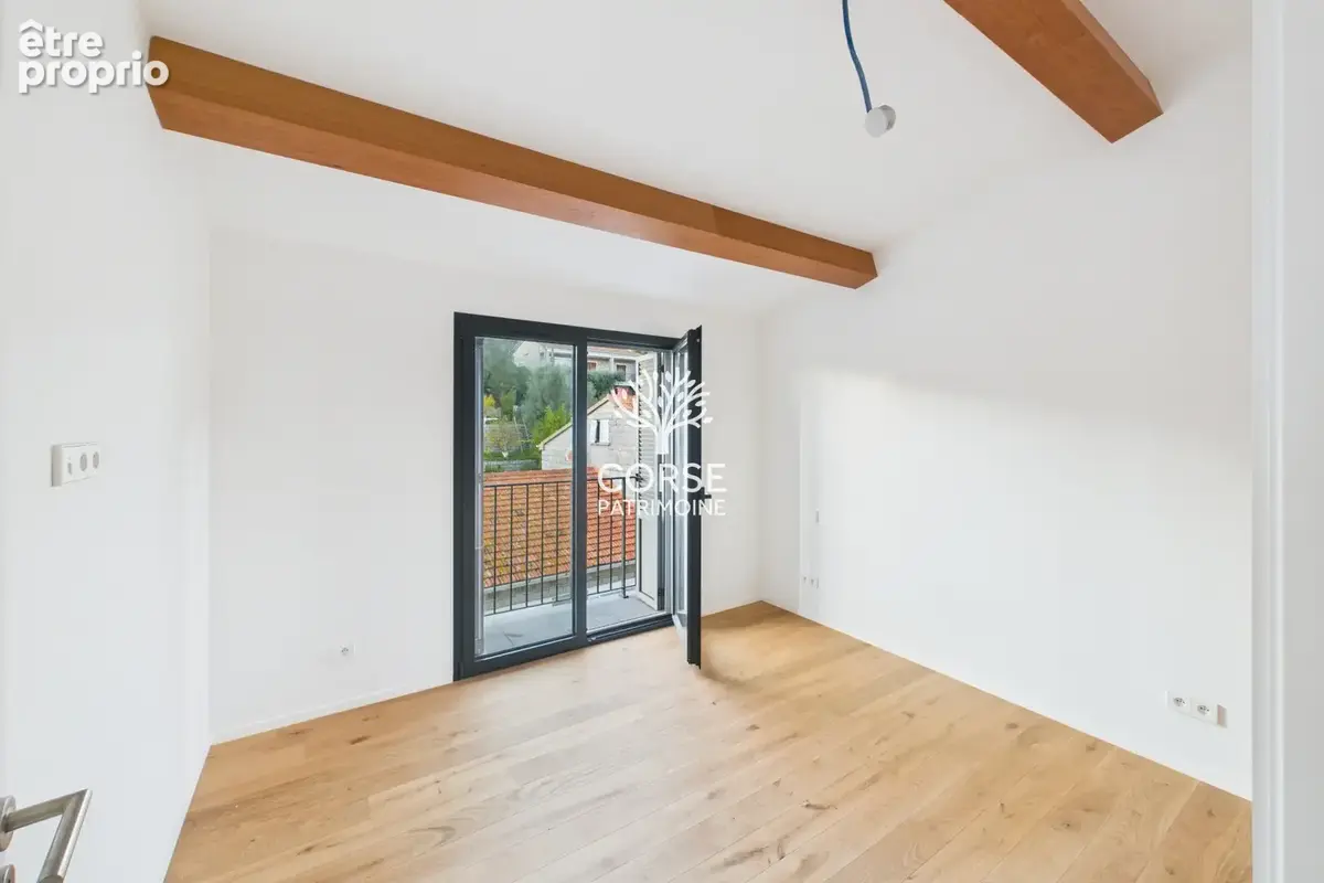 Vue mer en coeur de ville - Appartement T4 DUPLEX NEUF - photo 8