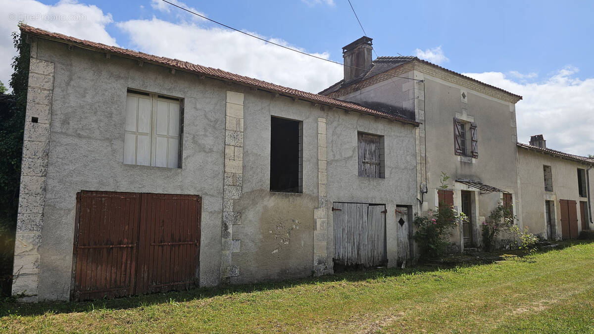 Maison à TOCANE-SAINT-APRE