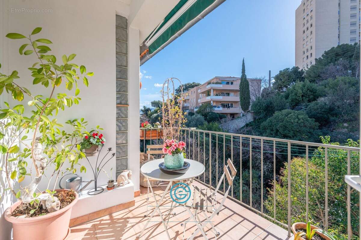 Appartement à MARSEILLE-8E