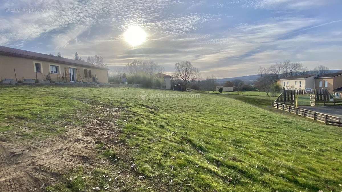Terrain à CORDES-SUR-CIEL