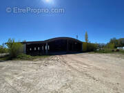 Commerce à CASSENEUIL