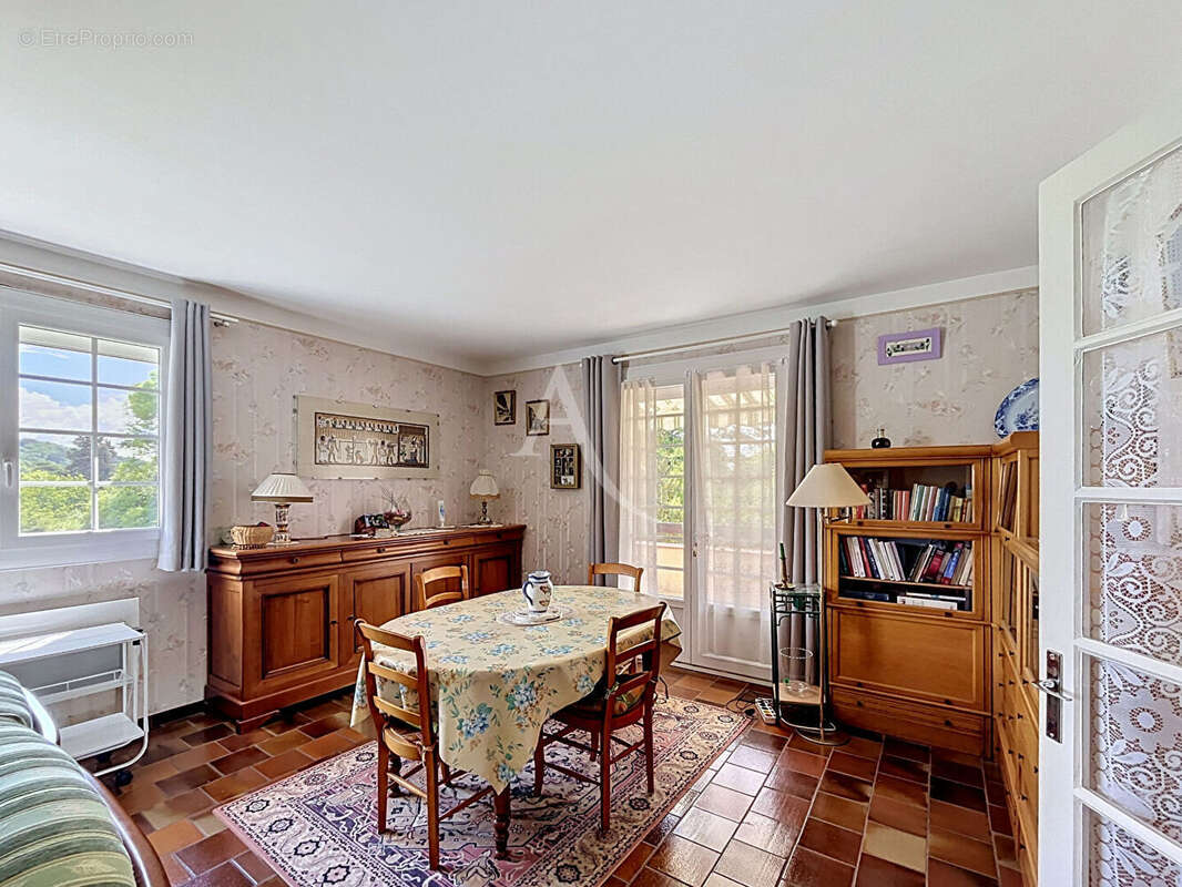 Maison à PRAYSSAC