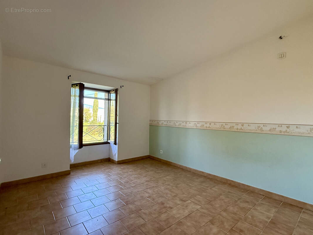 Maison à CHATEAURENARD