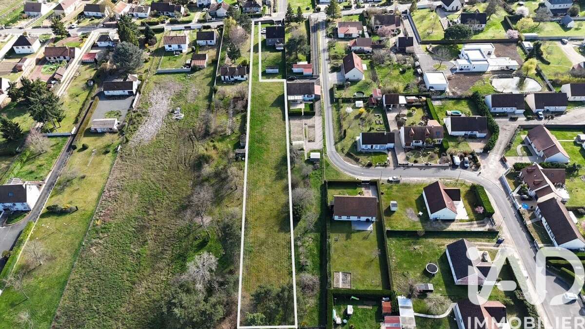 Photo 2 - Terrain à LES MONTILS