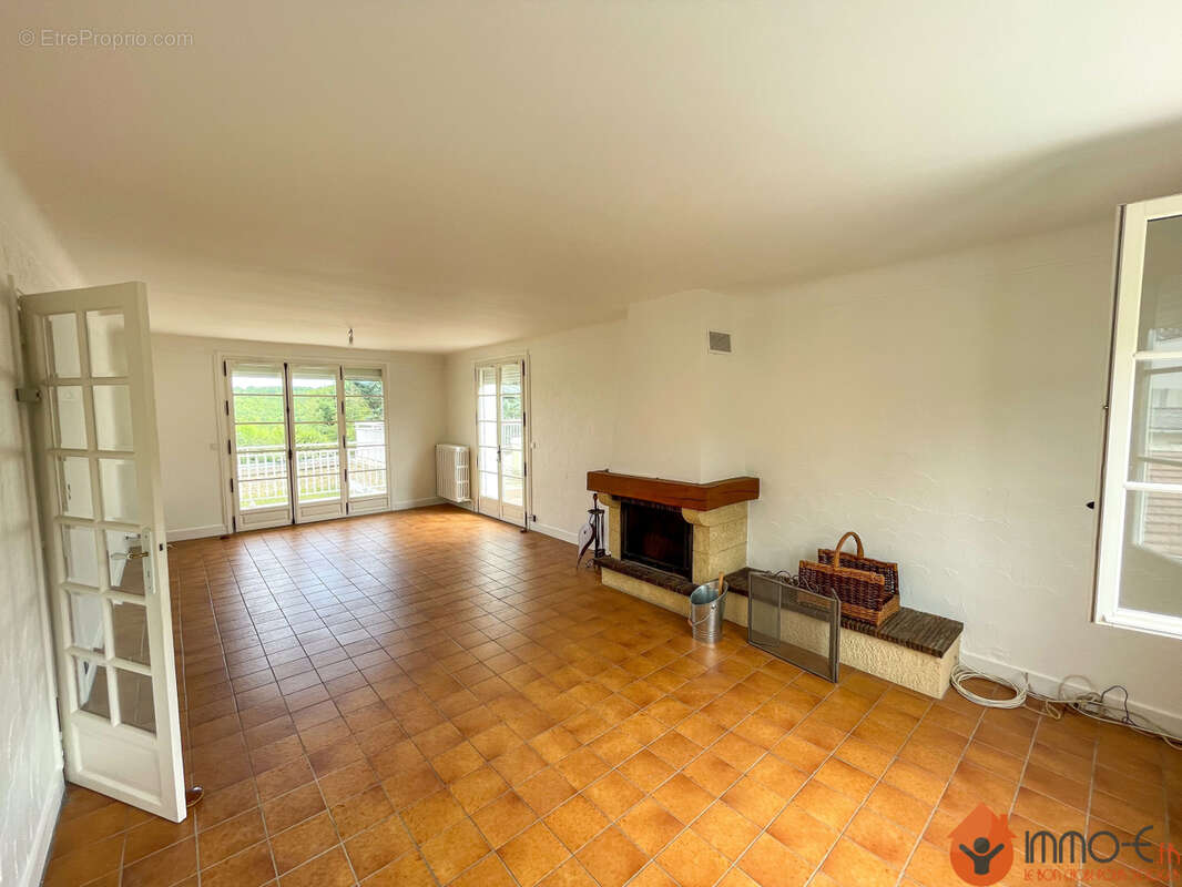 Maison à NANTEUIL-LES-MEAUX