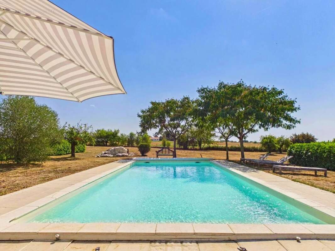 Élégante Maison de Maître avec piscine à quelques minutes d'Eymet - photo 27