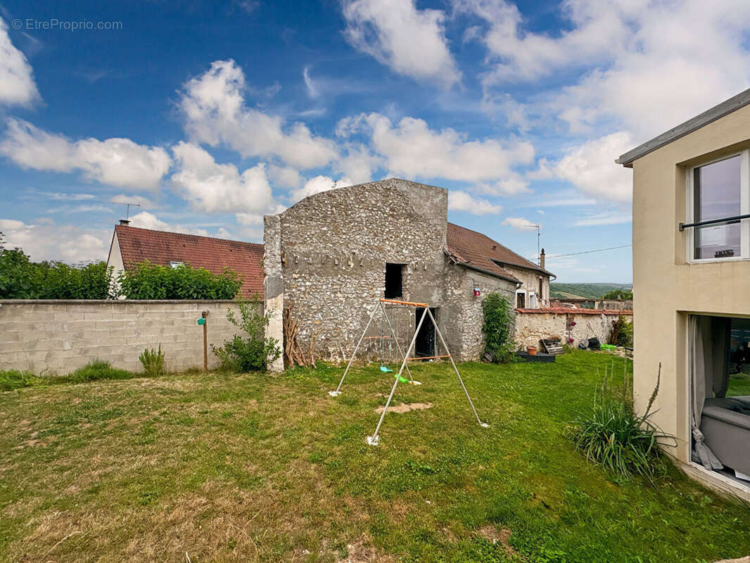 Maison à LA FALAISE