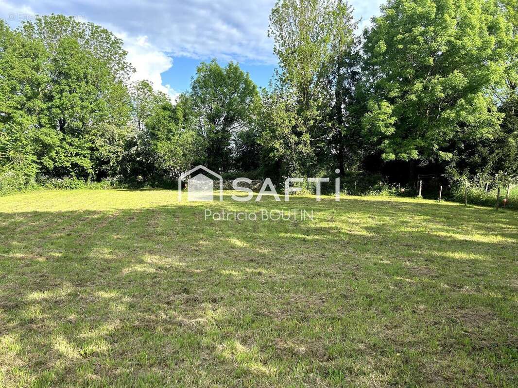 Photo 2 - Terrain à AZAY-LE-BRULE