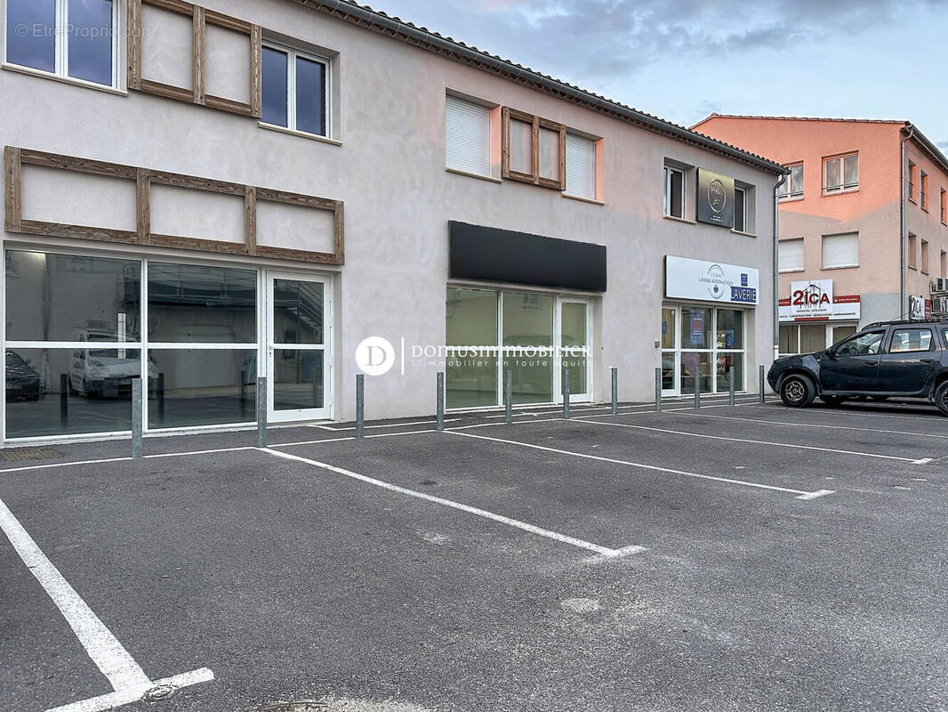 Commerce à VEDENE