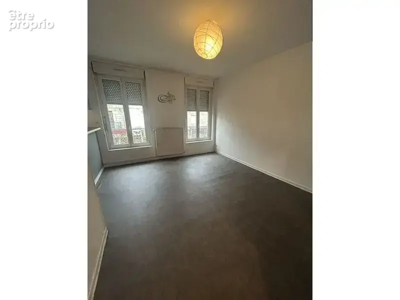 Appartement à LE CHAMBON-FEUGEROLLES