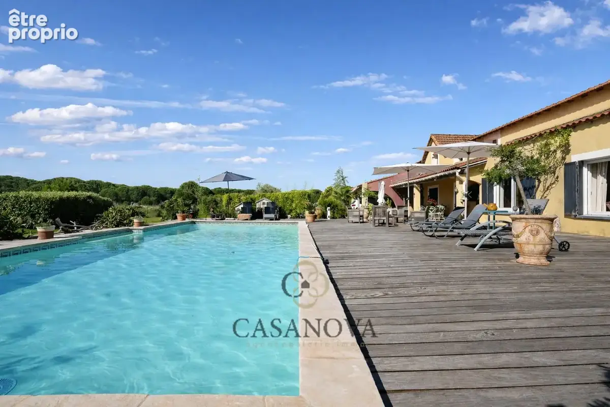 Propriété de caractère sur plus de 6 hectares sans voisinage  800 m² utiles  Aigues-Mortes / Tour Carbonière - photo 5