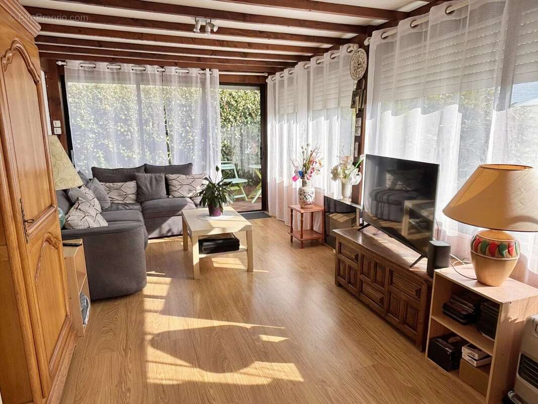 Maison à ROQUEBRUNE-SUR-ARGENS