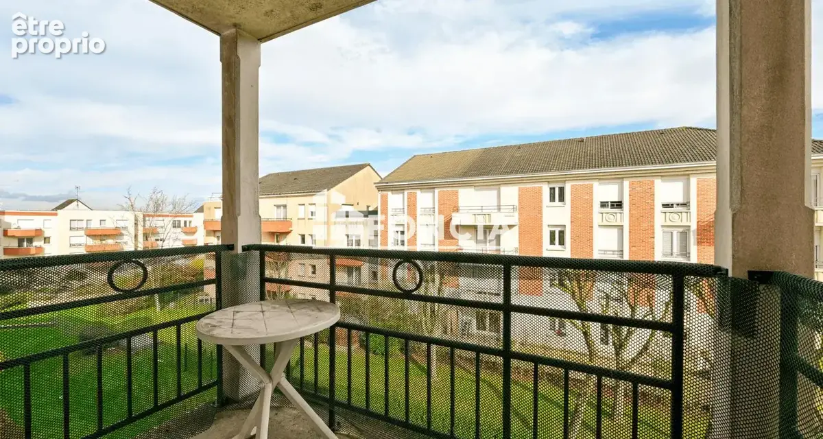 CERGY-SAINT-CHRISTOPHE – Appartement 3 pièces de 61 m² avec balcon et box proche RER A, écoles et commerces - photo 2