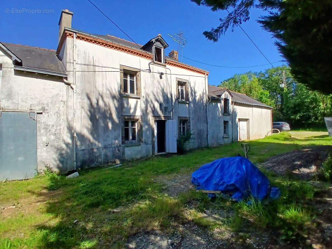 Maison à AVESSAC