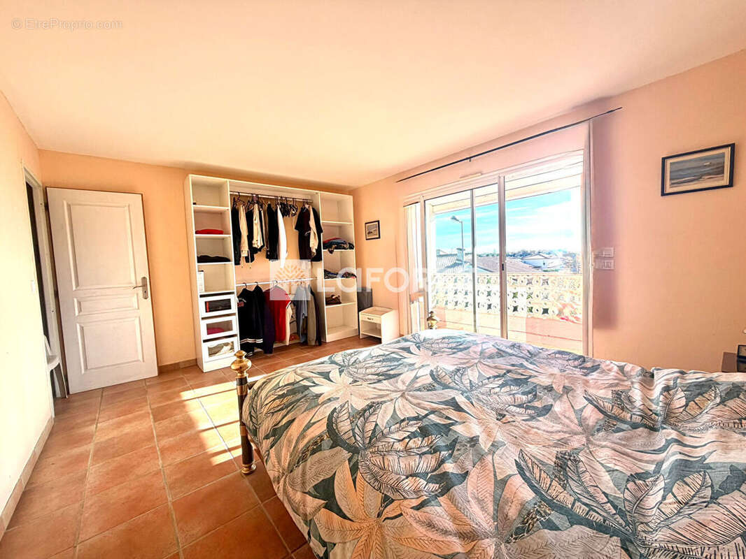 Maison à SAINT-CYPRIEN