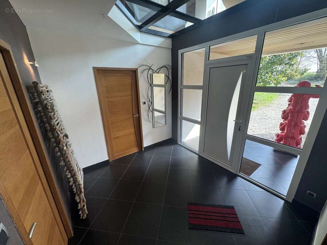 Maison à SAINT-SAUFLIEU