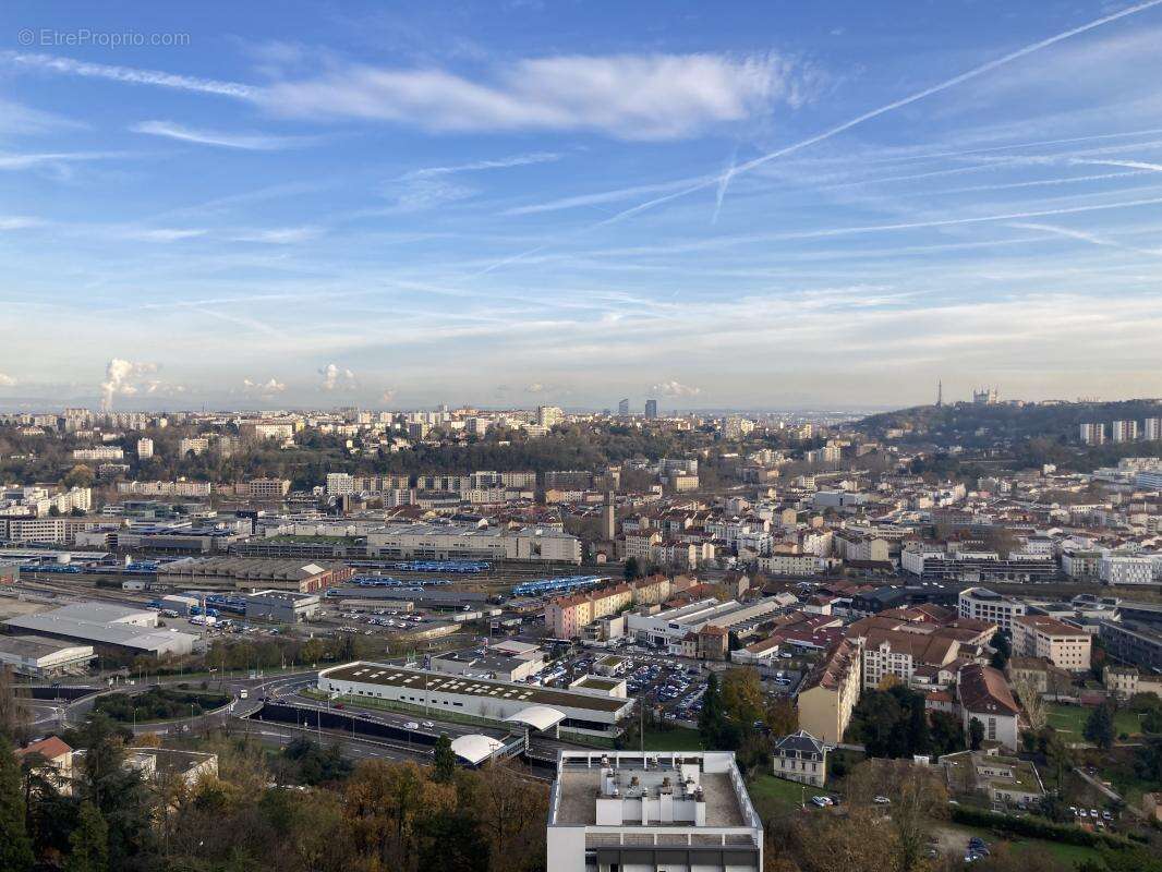 Appartement à LYON-9E