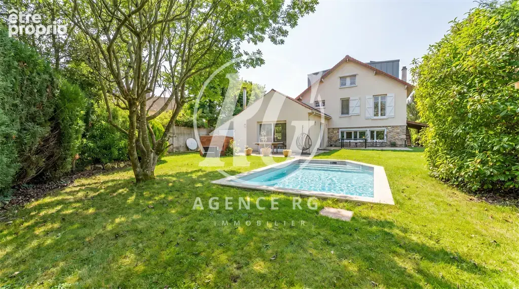 Photo Maison à La Celle-Saint-Cloud au prix de 1 200 000€