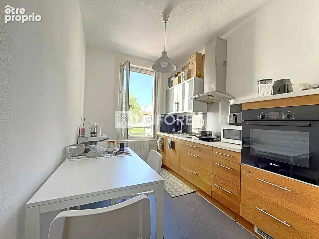 Appartement à SAINT-ETIENNE