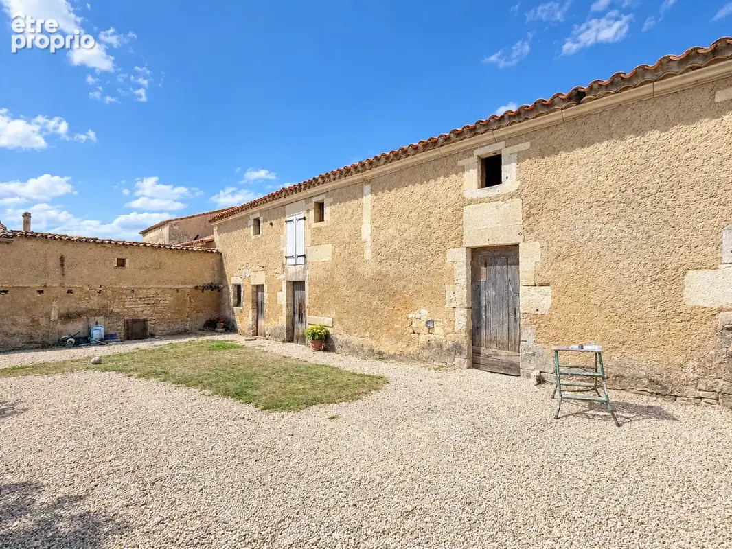 Charme de l’ancien et confort d'une renovation moderne pour cette maison rénovée - photo 10