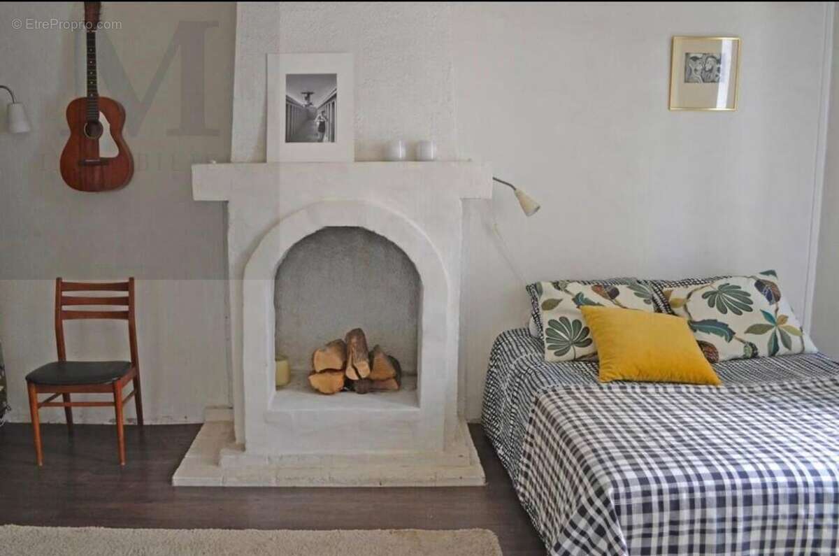 Appartement à MARSEILLE-4E