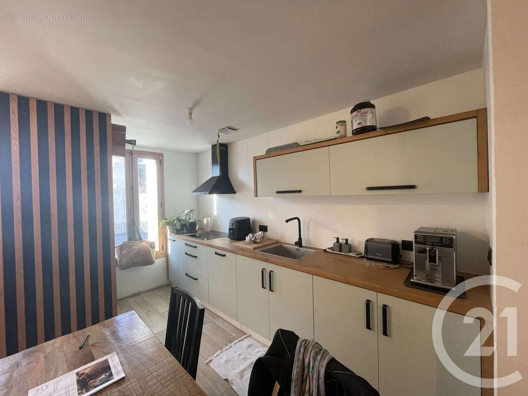 Maison 70 m² à Coutras  - photo 2