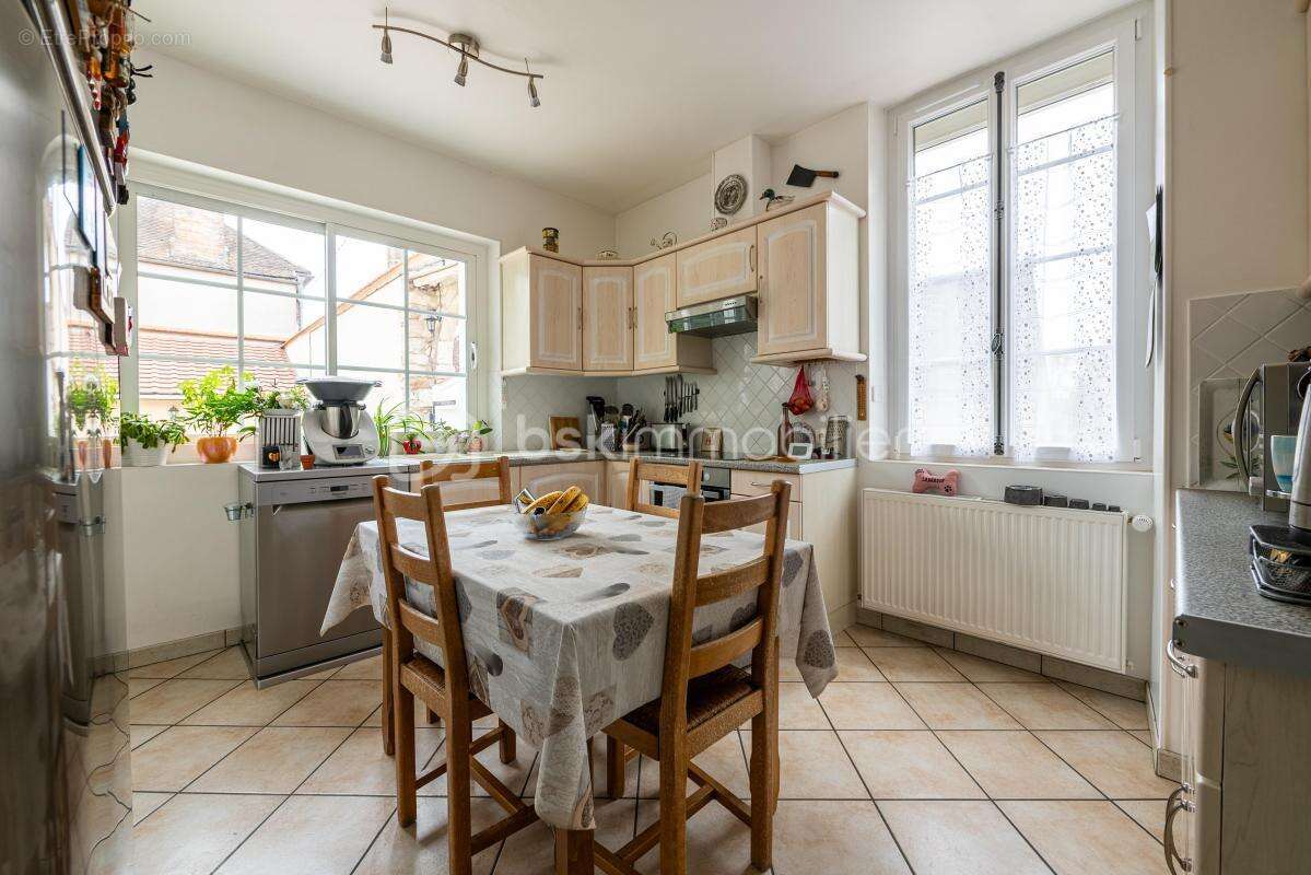 Maison à COURLON-SUR-YONNE