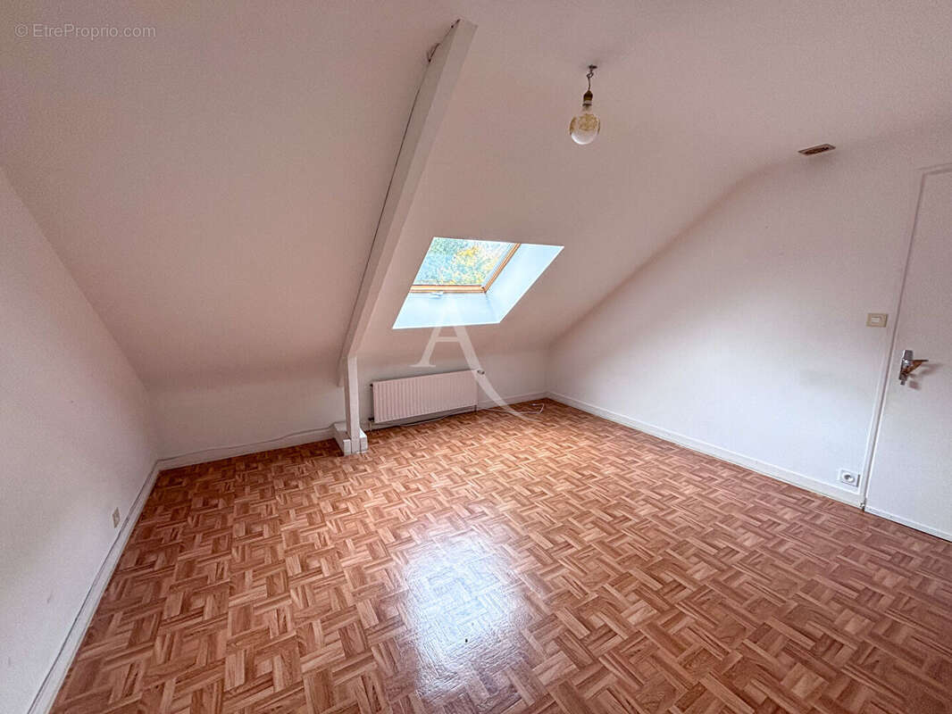 Maison à CHATEAU-GONTIER