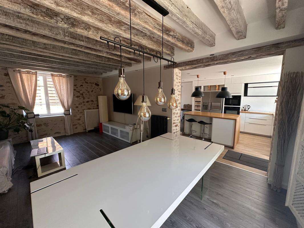 Maison à BRUYERES-LE-CHATEL