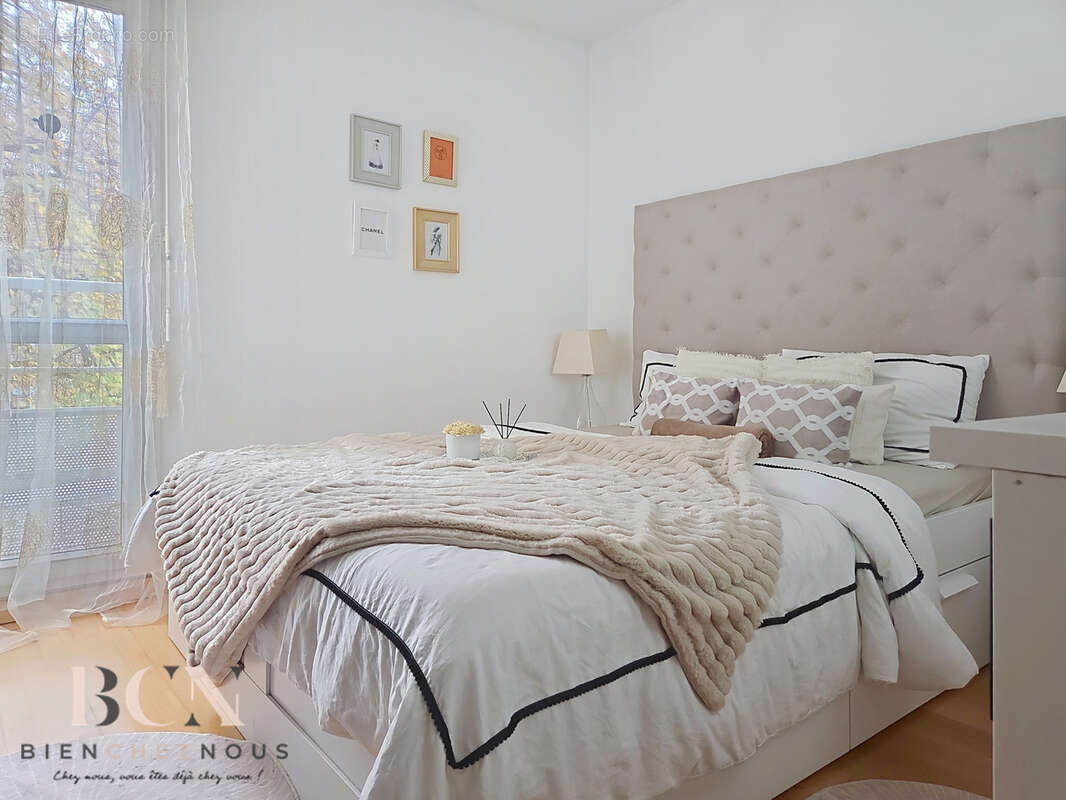 Appartement à AUBERVILLIERS