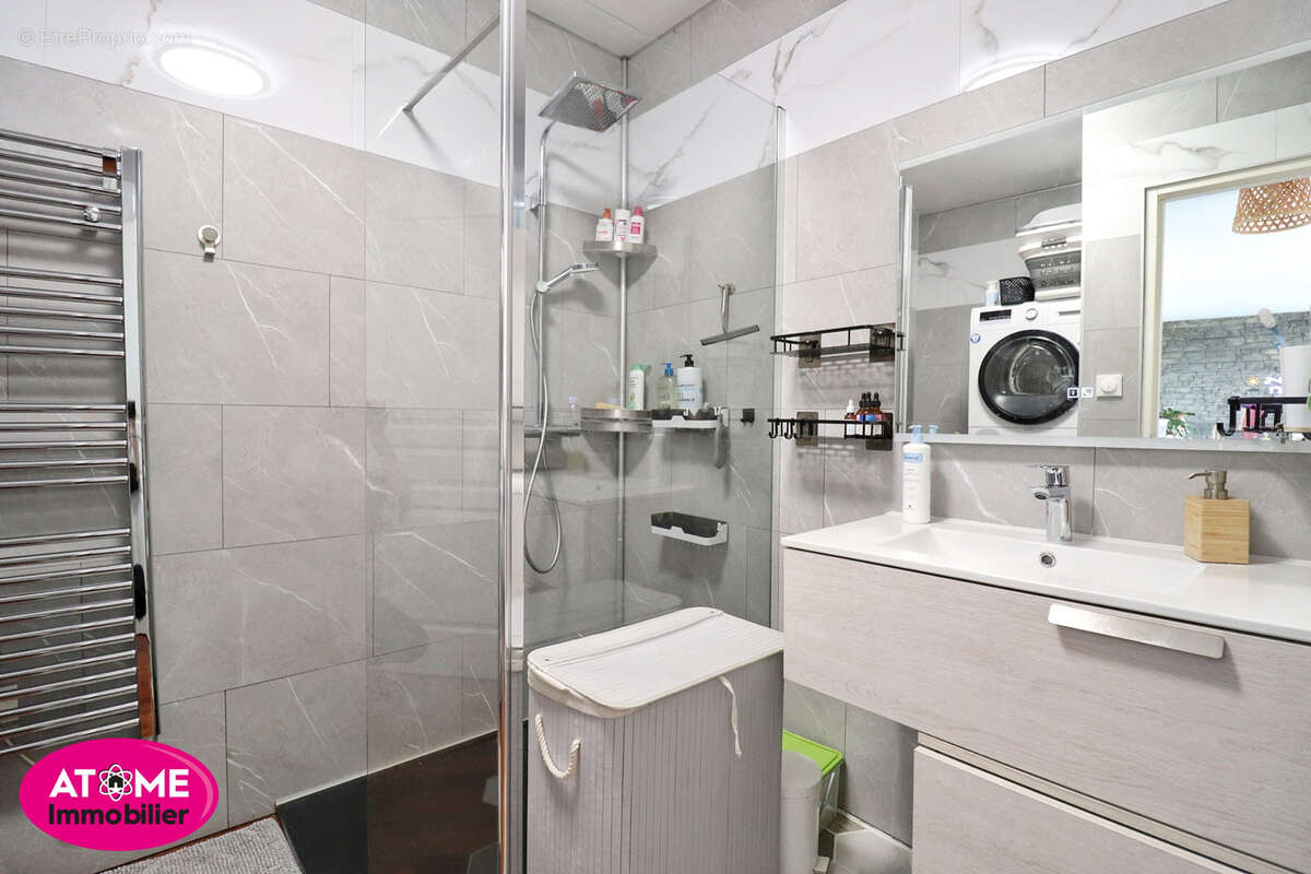 Appartement à SAINT-PRIVAT-LA-MONTAGNE