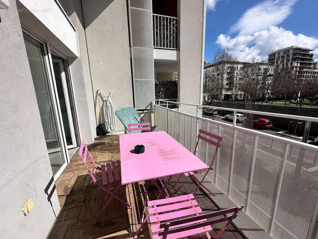 Appartement à MARSEILLE-3E