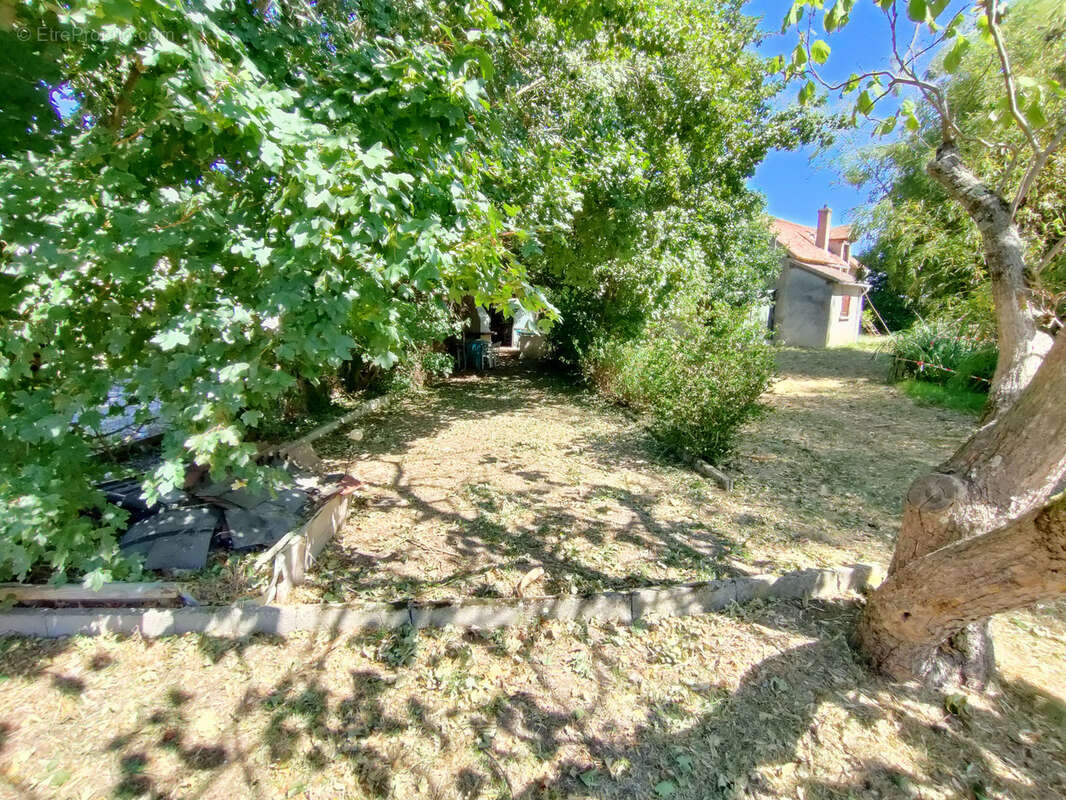 Maison à LORIGES