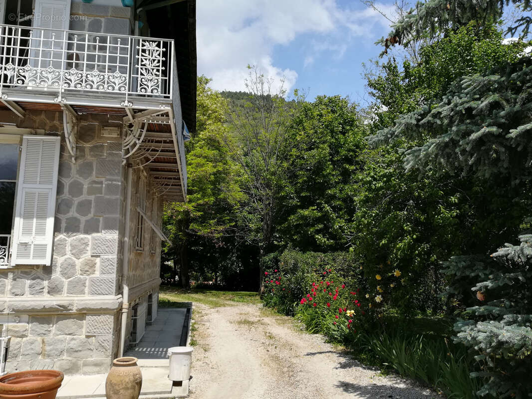Maison à LUCERAM