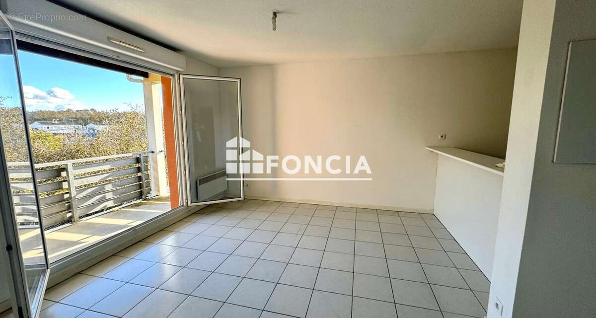 Appartement à ETAULIERS