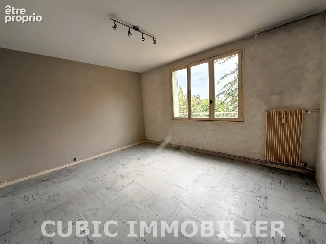 Appartement - 4 pièces - Villefranche-sur-Saône - photo 5
