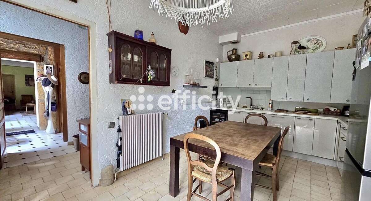 Maison 158 m² à Villefranche-Sur-Saone  - photo 2